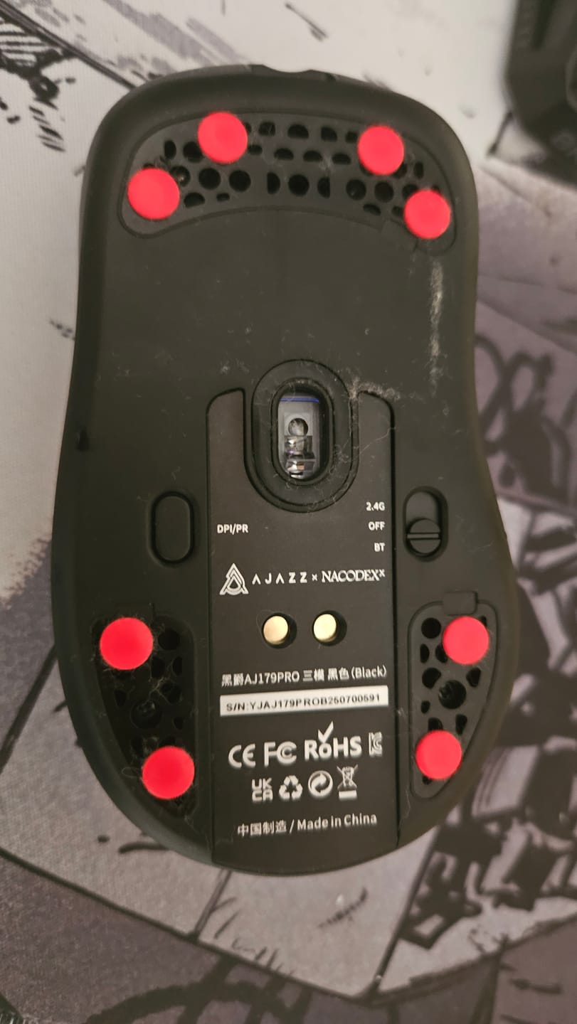 Customer photo review of X-Raypad Obsidian Mouse Skates