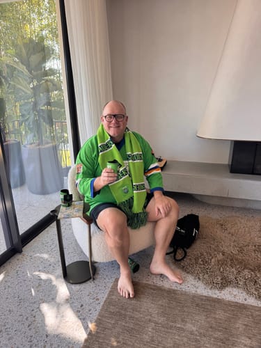 Customer photo review of 1994 Canberra Raiders Retro Jersey