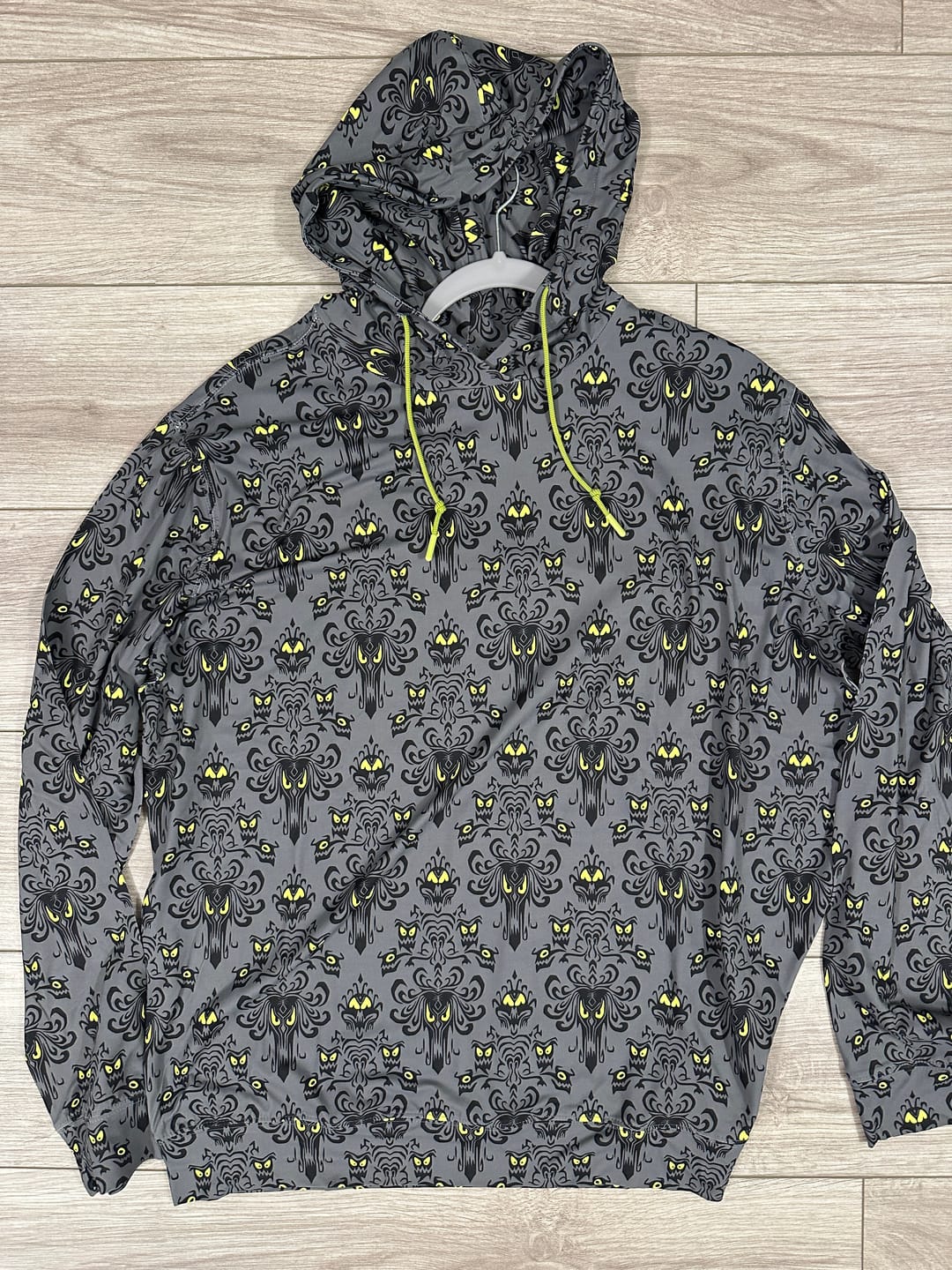 Customer photo review of Disney’s Haunted Mansion "Wall Creeps" – Performance Hoodie