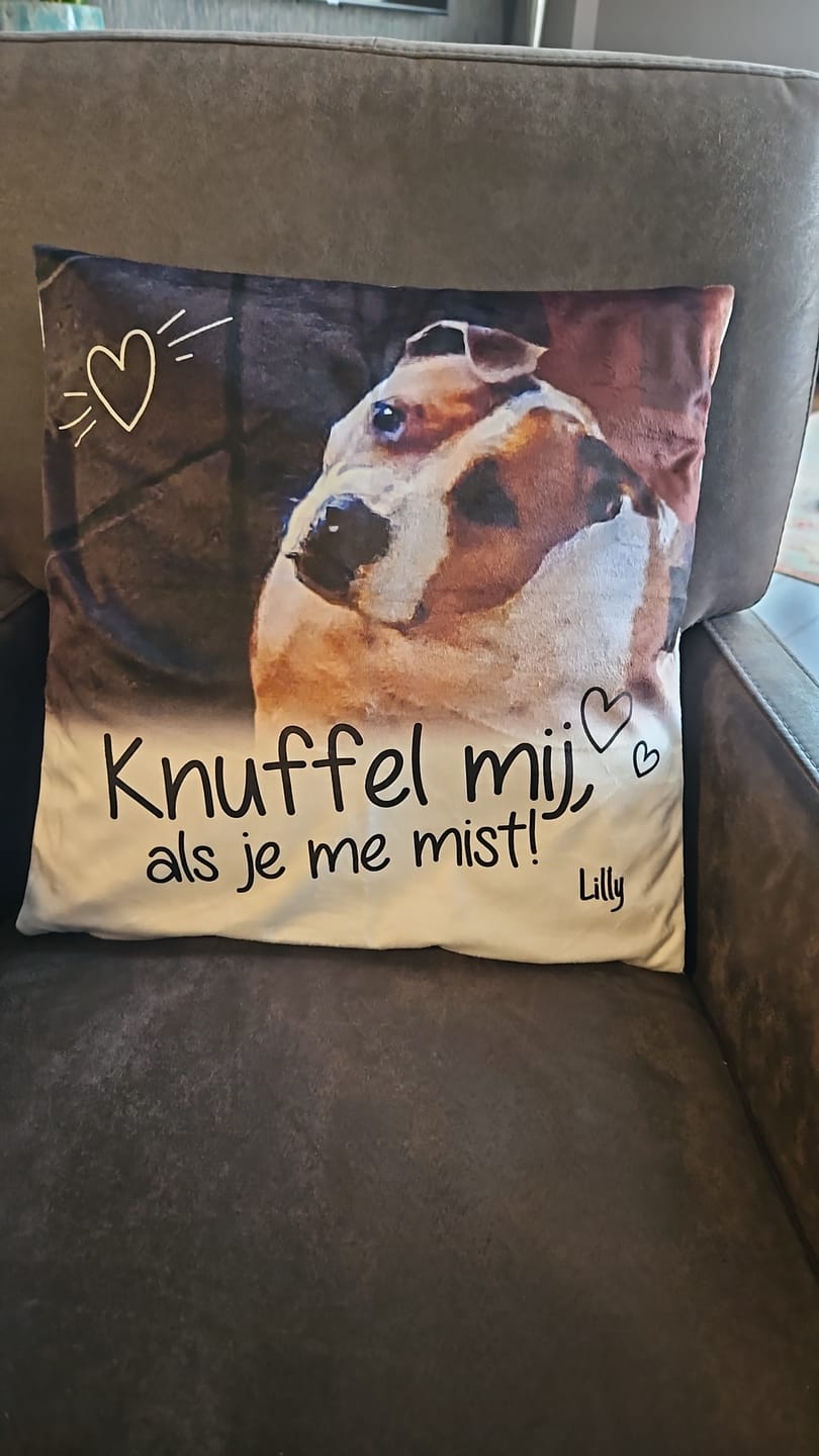 Customer photo review of Knuffel mij als je me mist - Gepersonaliseerde kussen