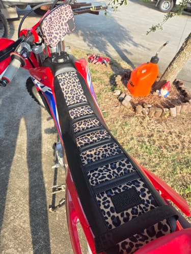 Customer photo review of Custom Seat Cover: 2024 Honda CRF250F