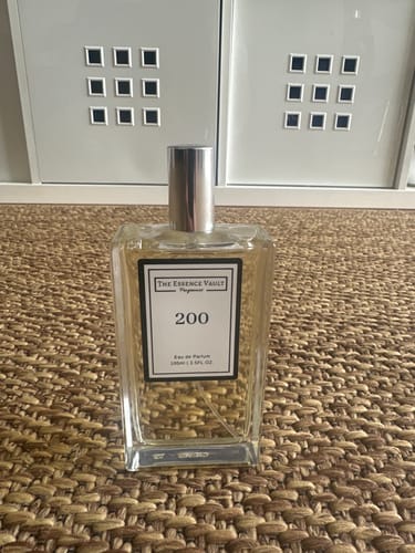 Customer perfume Mary