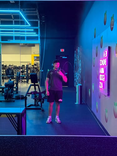 Customer photo review of Kingdom Performance Tee