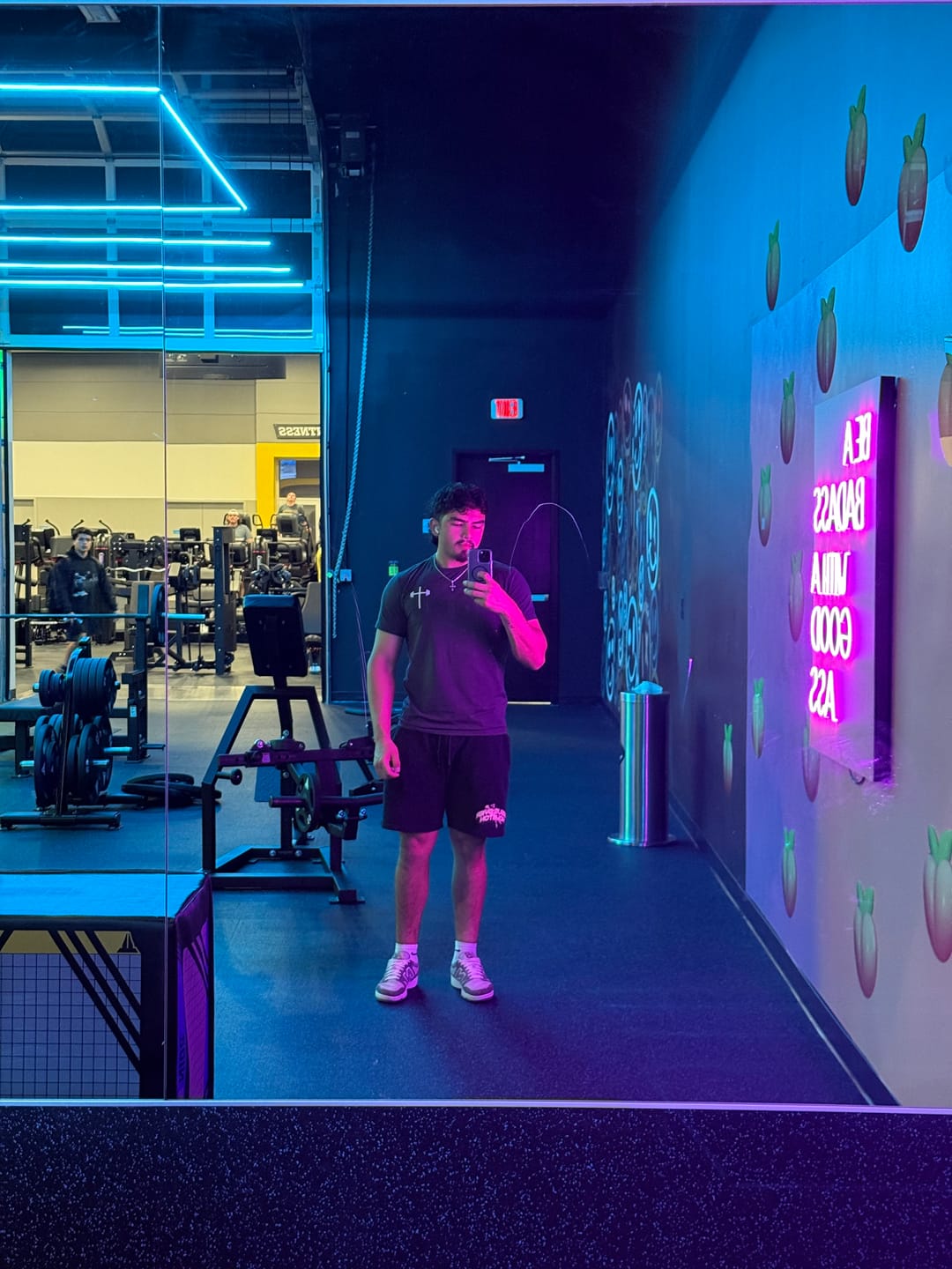 Customer photo review of Kingdom Performance Tee