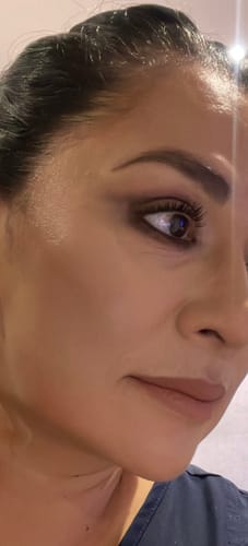 Customer photo review of BRONZER CREMOSO EN BARRA COLLECTION