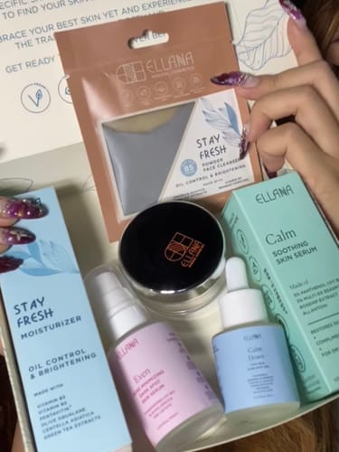 Customer photo review of Stay Fresh Moisturizer Controls Oil and Brightens