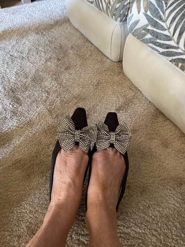 Customer photo review of DC 25 Rhinestone Bow Slingback Pumps 40mm Black Silk & Sheepskin 359513