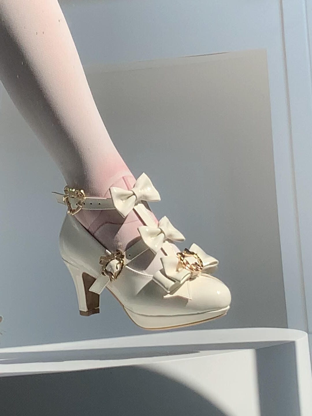 Customer photo review of Low-heeled vintage Lolita shoes
