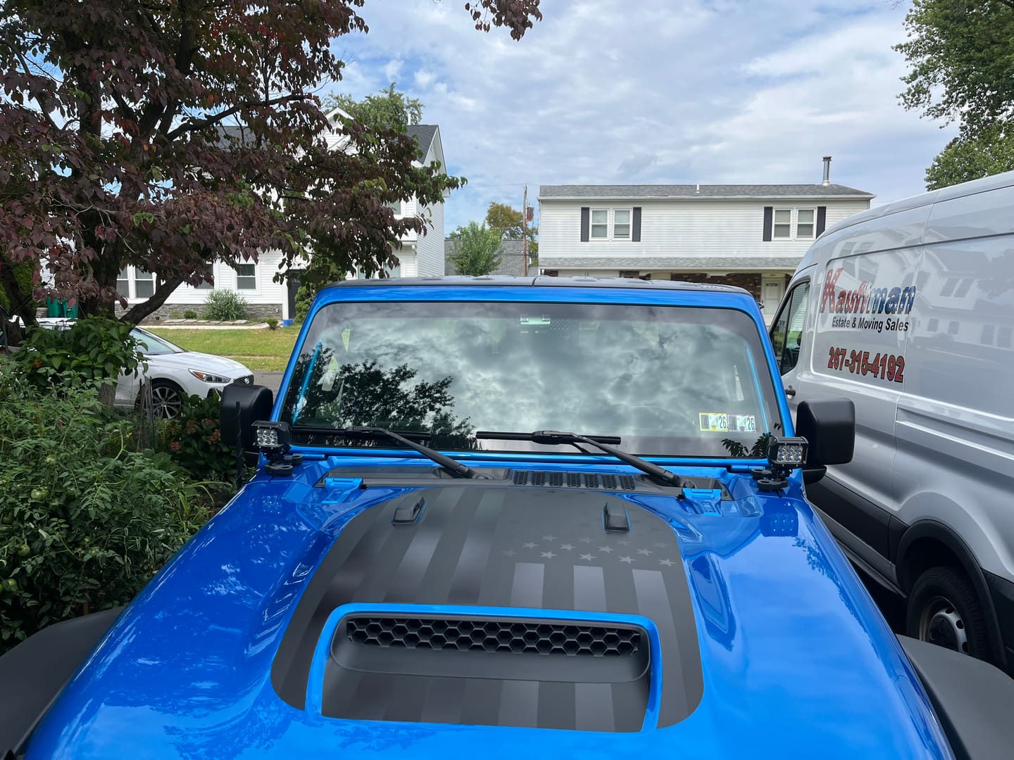 Customer photo review of Hood Graphic for Gladiator MOJAVE | Black Flag