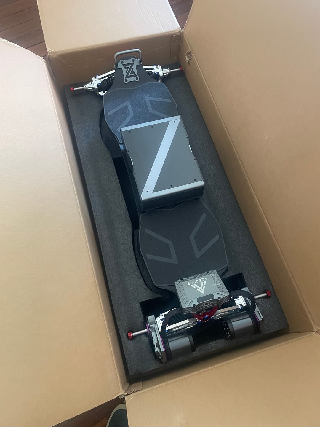 Customer photo review of Acedeck® Nyx Z3 Off-road Electric Skateboard-【Super Sale】