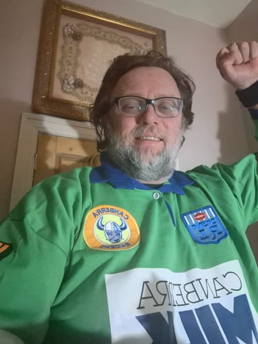 Customer photo review of 1994 Canberra Raiders Retro Jersey