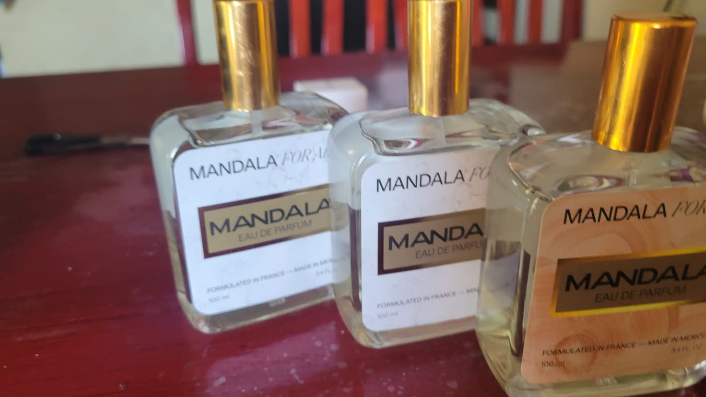 Customer photo review of Modern Grace - Inspirado en MISS DIOR EAU DE PARFUM de DIOR 100ml-