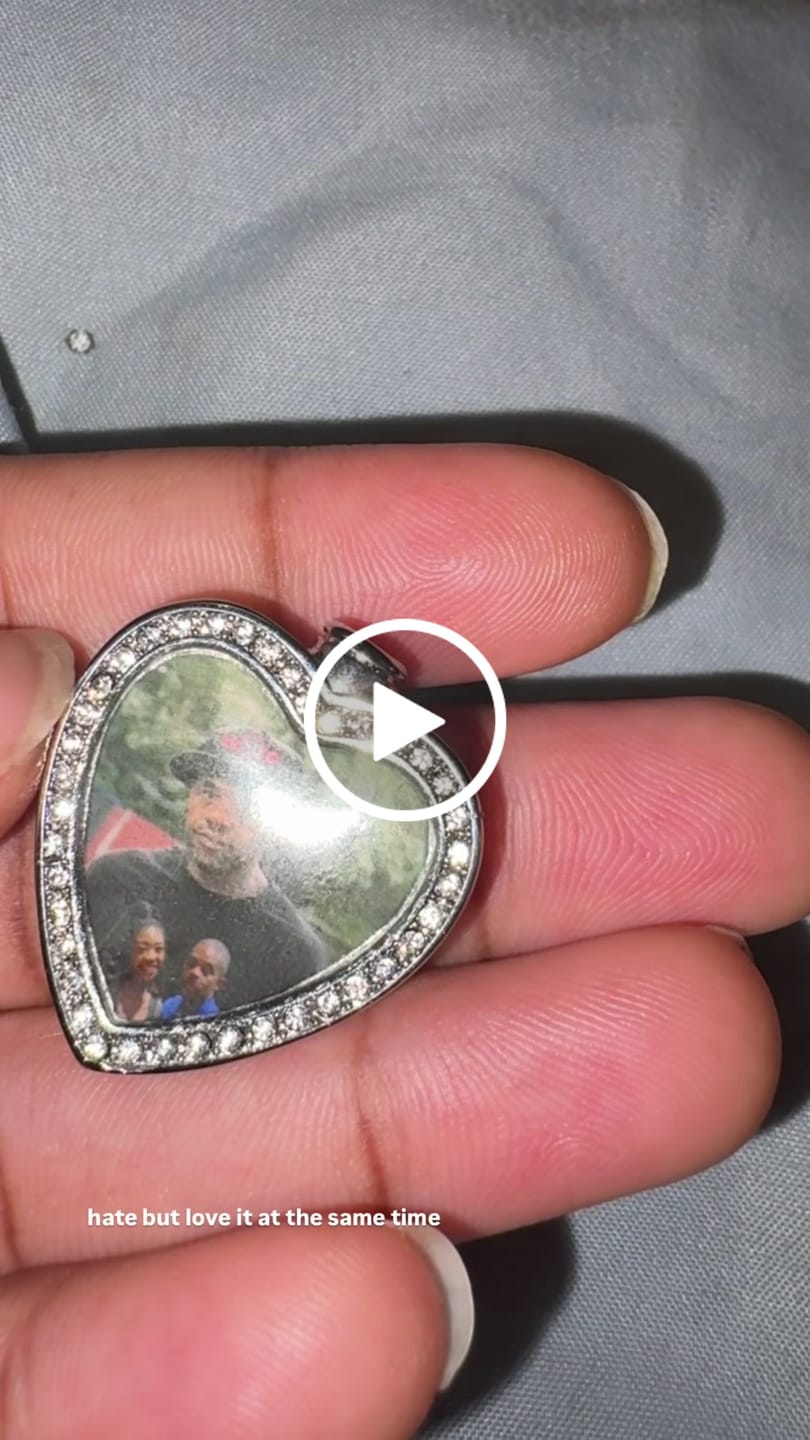 Customer video review of Customized Urn Necklace for Ashes for Women/Men