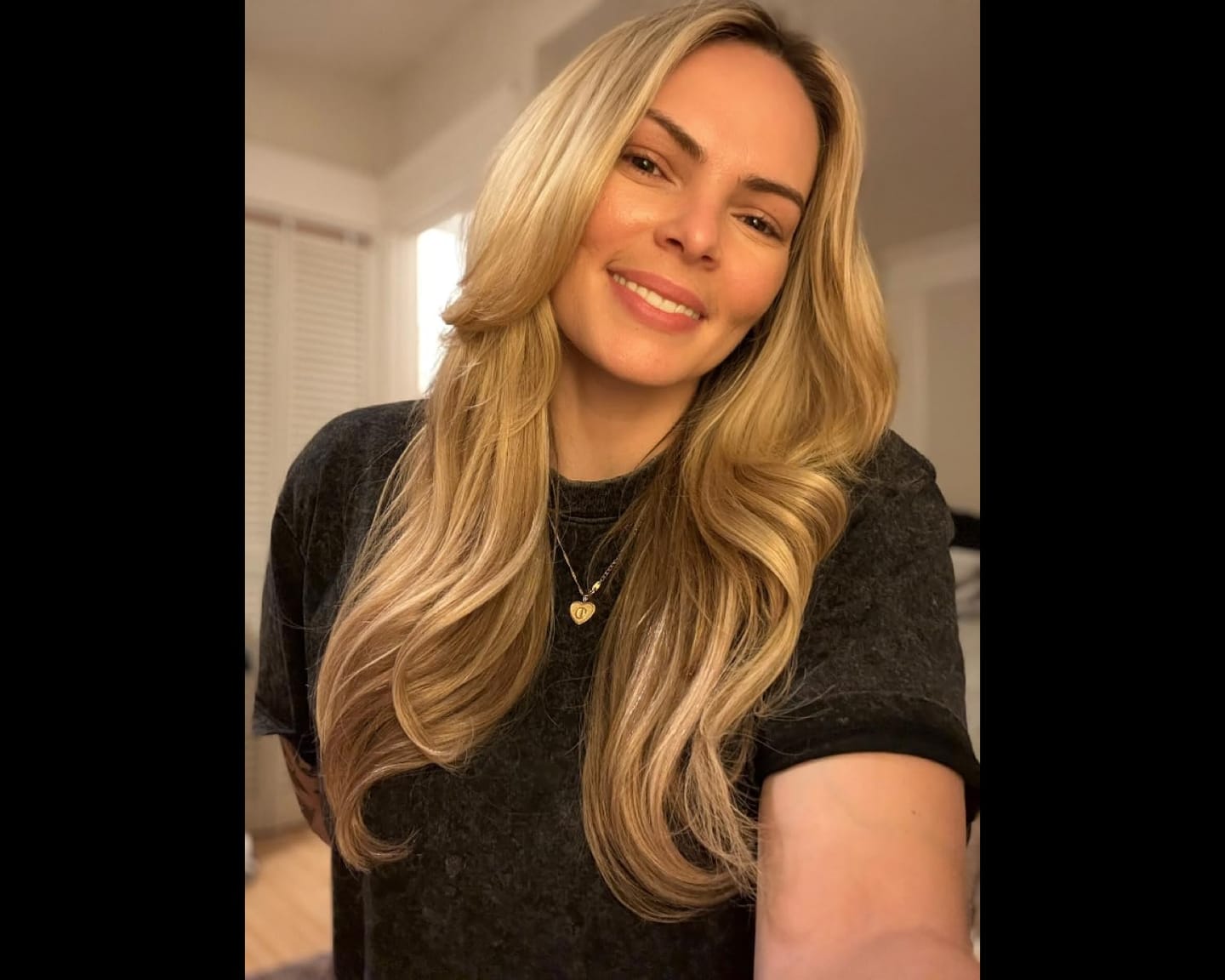 Customer photo review of [Virgin Hair] 3"*5" Hair Pieces Highlight Brown Mixed Blonde #P8/60