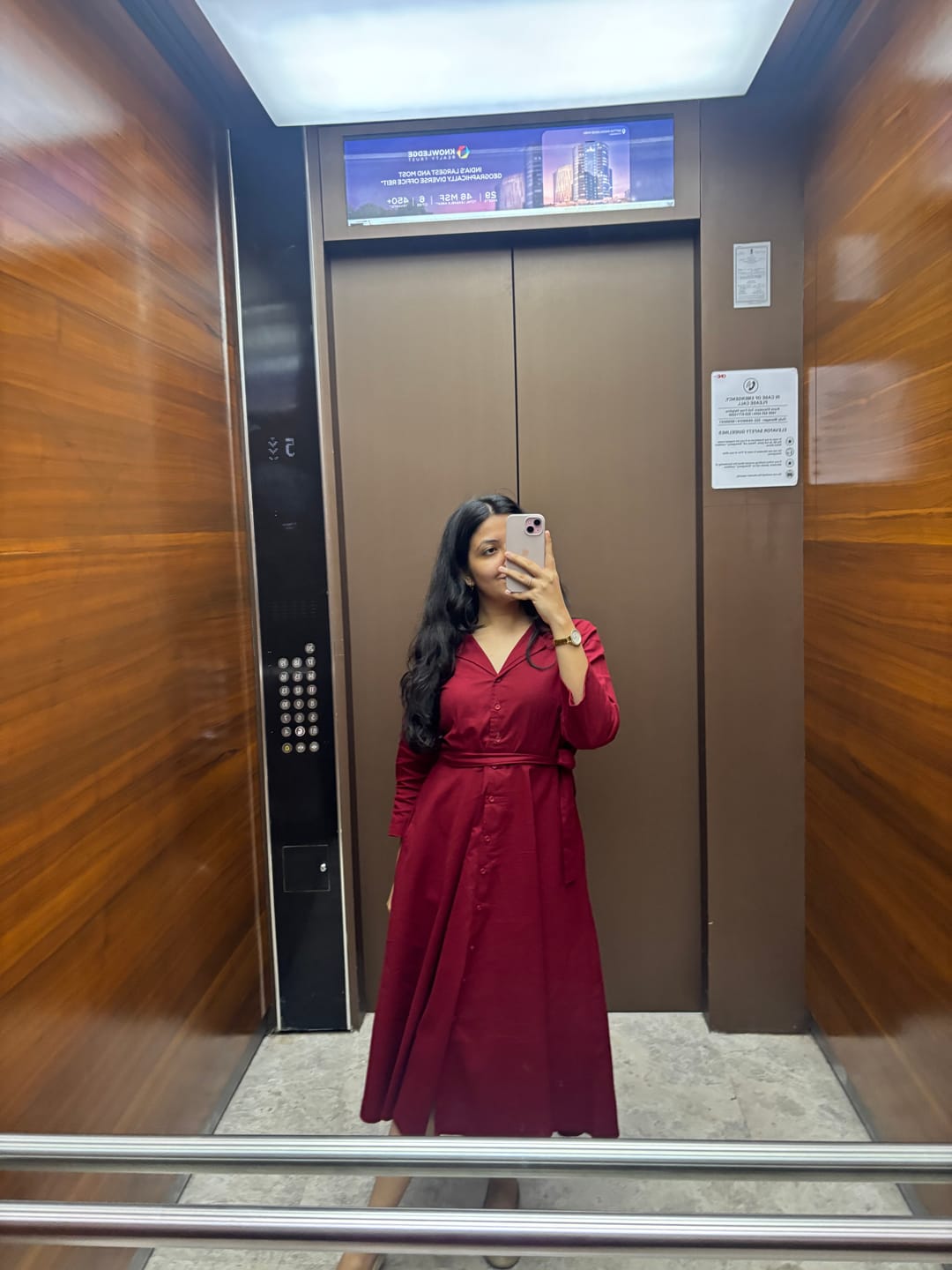 Customer photo review of Women Maroon Airy Linen Flared Dress