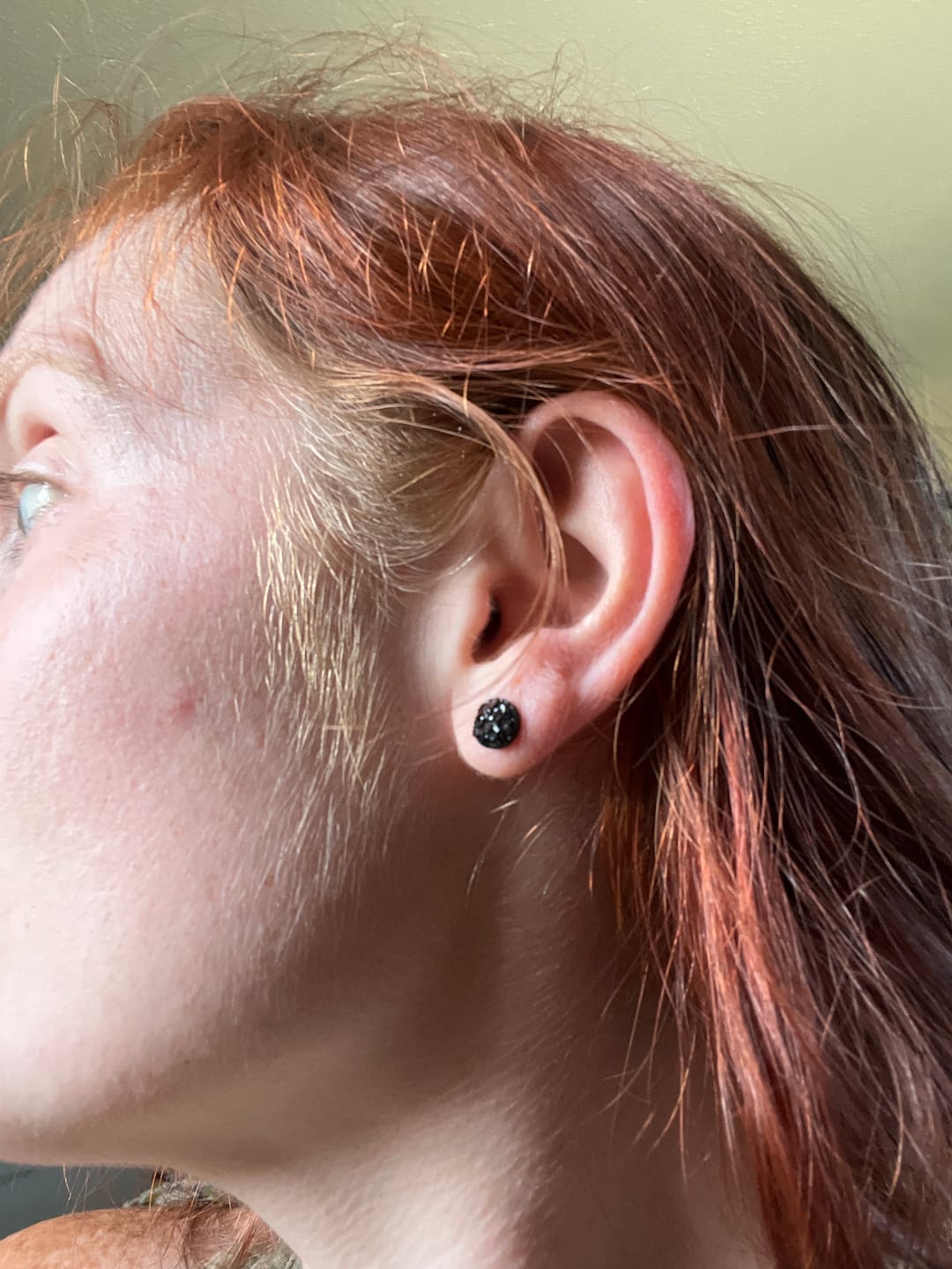 Customer photo review of Black Pearl Studs Hypoallergenic Earrings for Sensitive Ears Made with Plastic Posts