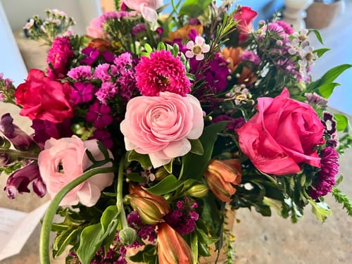 Customer photo review of Summer Delight Posy Box