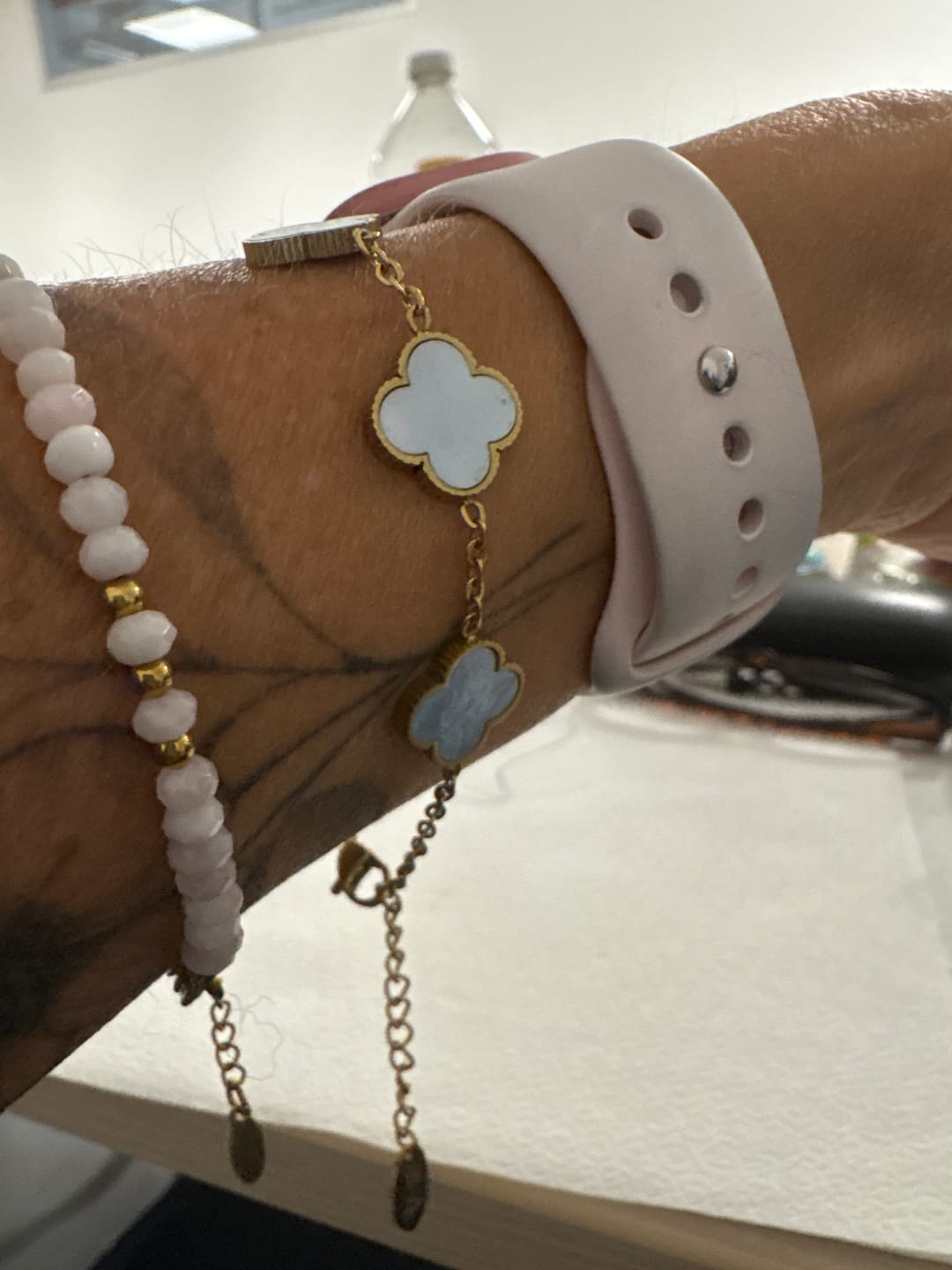 Customer photo review of Vintage Blue Lucky Leaf Abbaddon Armband 14K Vergoldet