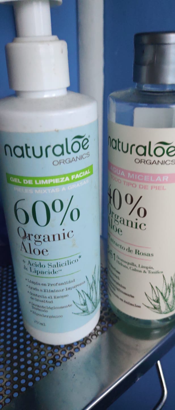 Customer photo review of Gel de Limpieza Facial Piel Mixta a Grasa 250ml