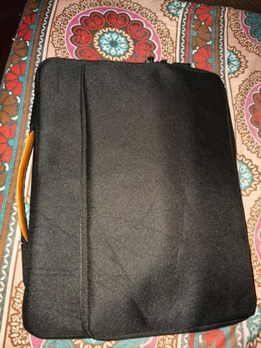 Customer photo review of Qoolish Defender Laptop Bag- Black