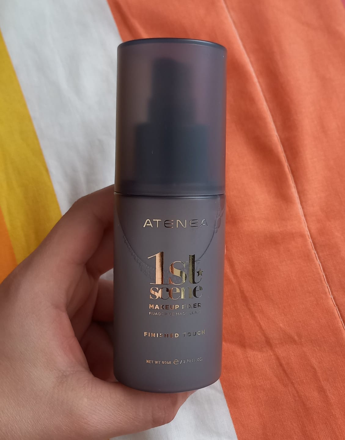 Customer photo review of FIJADOR DE MAQUILLAJE 1ST SCENE