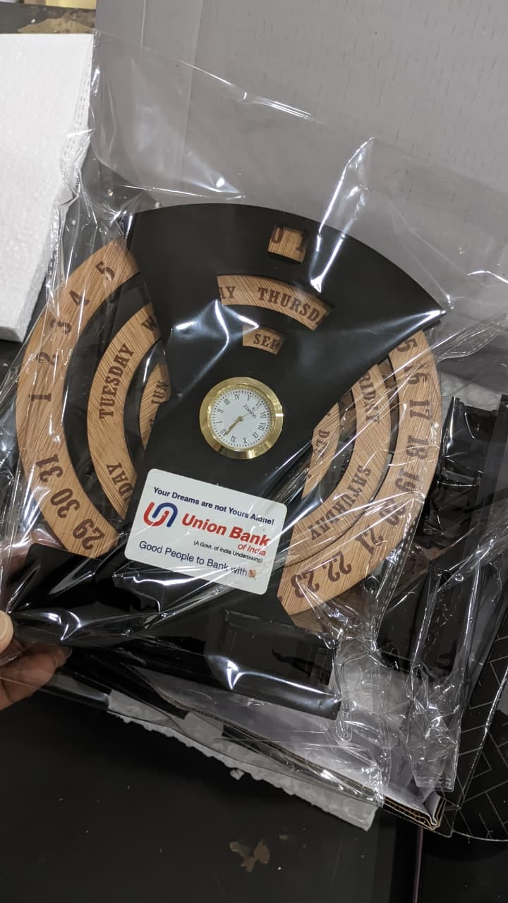 Customer photo review of Infinity Calendar | Best for Corporate Gifting | PrintMine.in