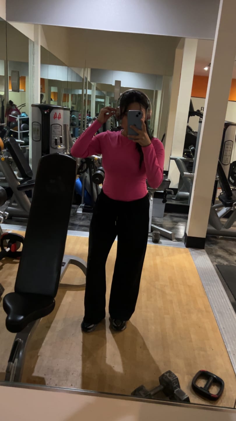 Customer photo review of W281 Flashback Joggers