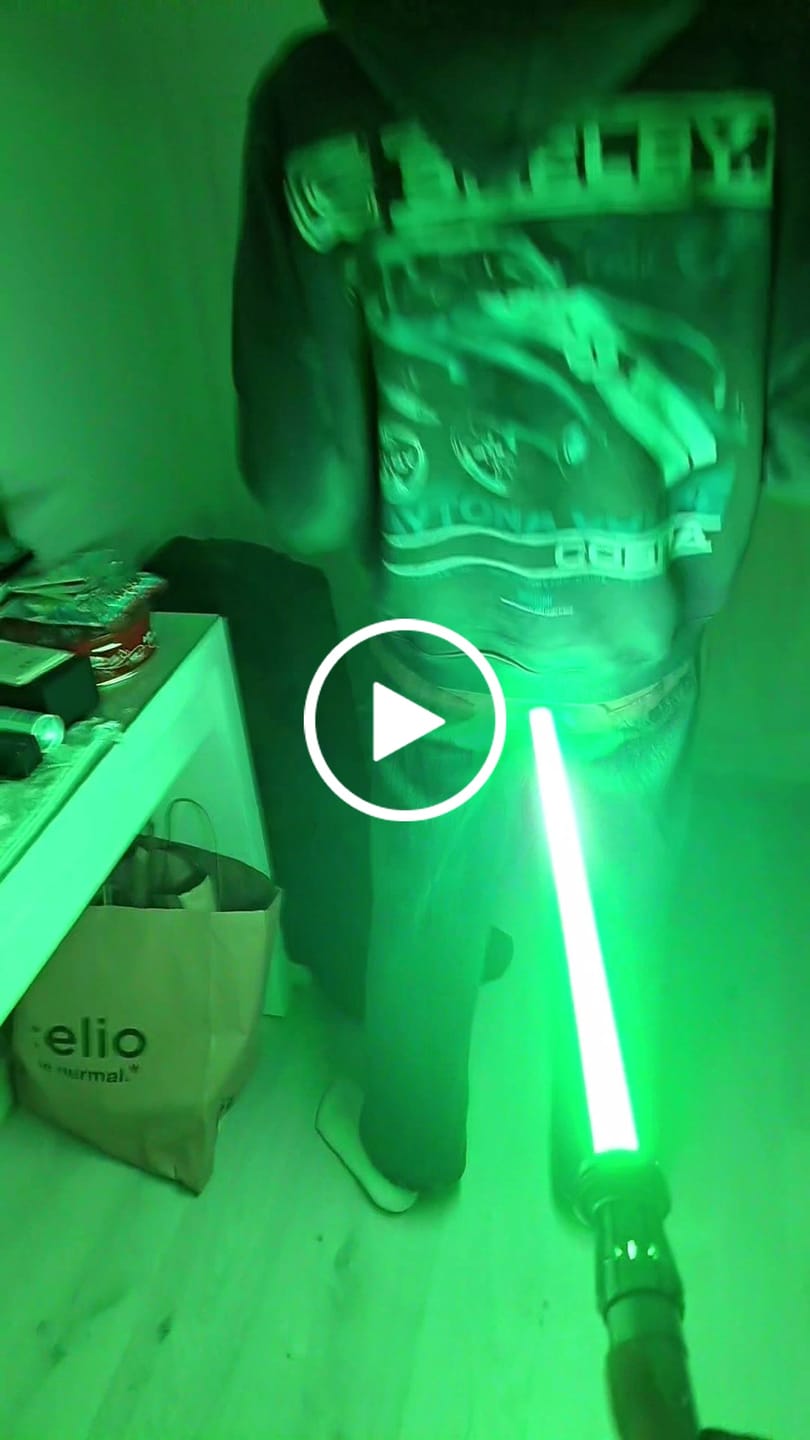 Customer video review of Double Saber - Model Maul V2