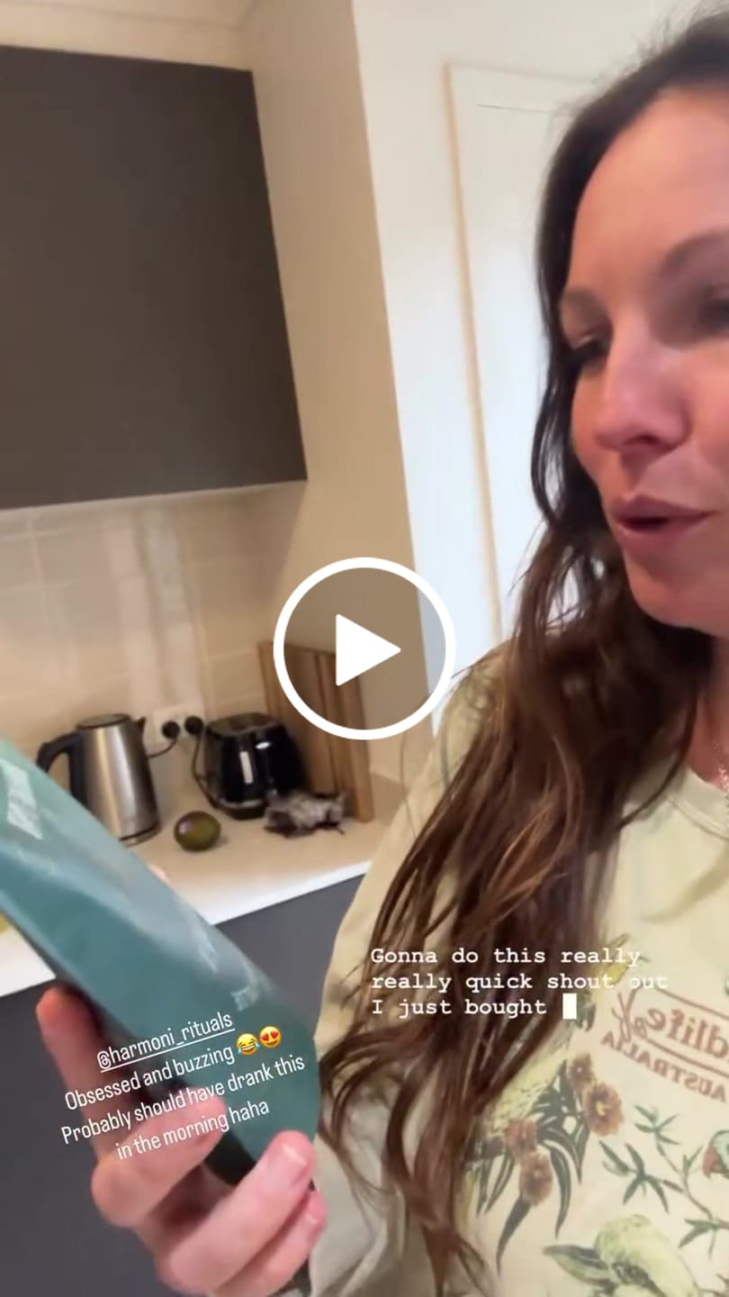 Customer video review of AWAKEN Mushroom Latte for Clarity & Focus