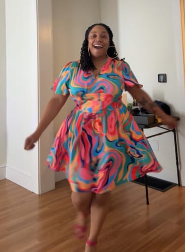 Customer photo review of 1970s Psychedelic Print V-Neck Dress