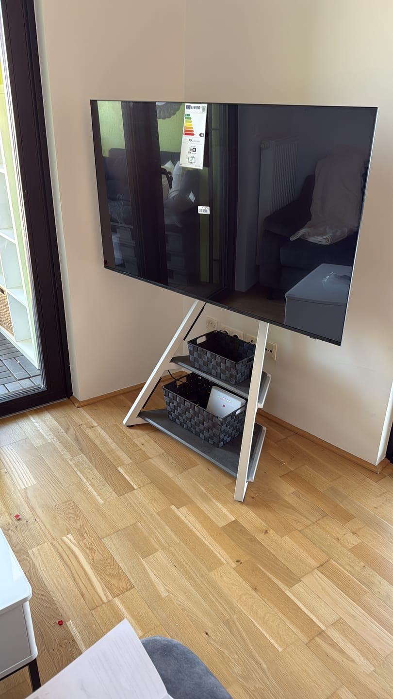 Customer photo review of Eiffel FT65 TV Stand