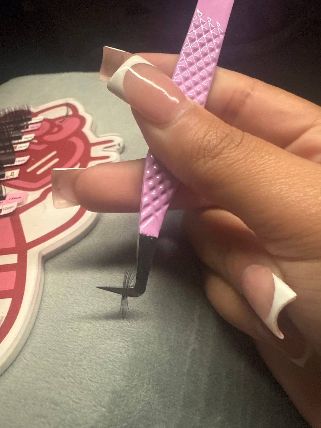 Customer photo review of L Boot Volume Lash Tweezer