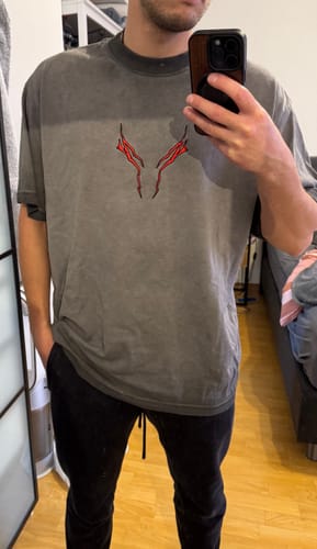 Customer photo review of THE BLACK SWORDSMAN WASH TEE