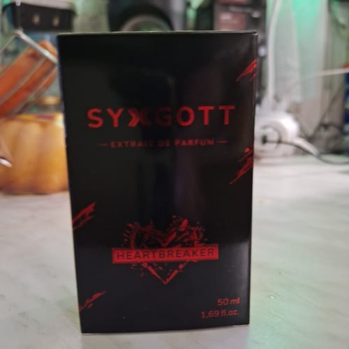 Customer photo review of Syxgott Pheromon Parfum - 50ml