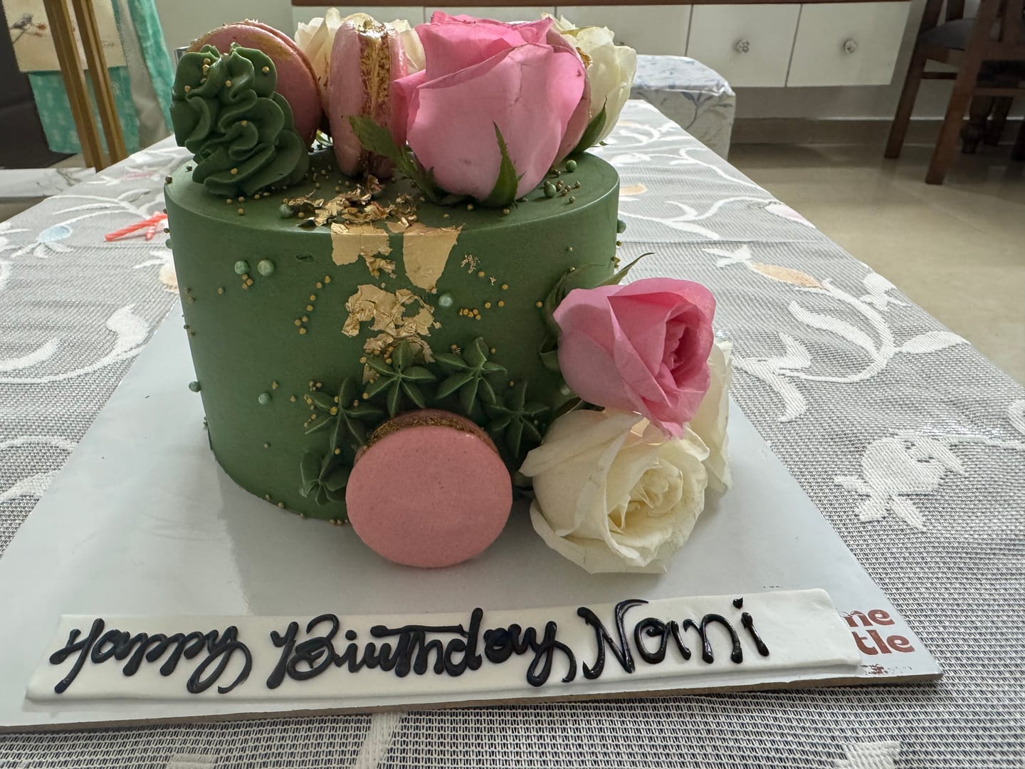 Customer photo review of Custom Floral Cake Online