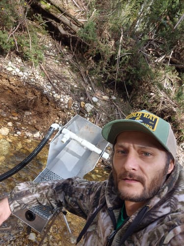 Customer photo review of Country Stitch Trucker | GREEN DENIM - KHAKI  Gold rat Engineering