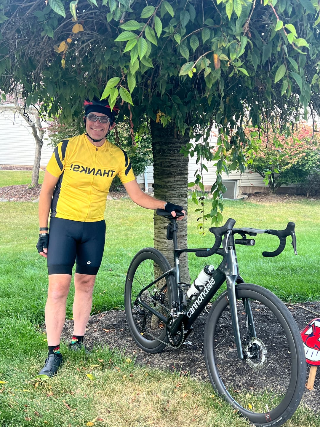 Customer photo review of Men's Give Me 3 Feet Regular Fit Cycling Kit