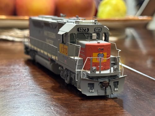 Customer photo review of Athearn Genesis ATHG64926 HO GP40P-2 w/DCC & Sound, UP #1373