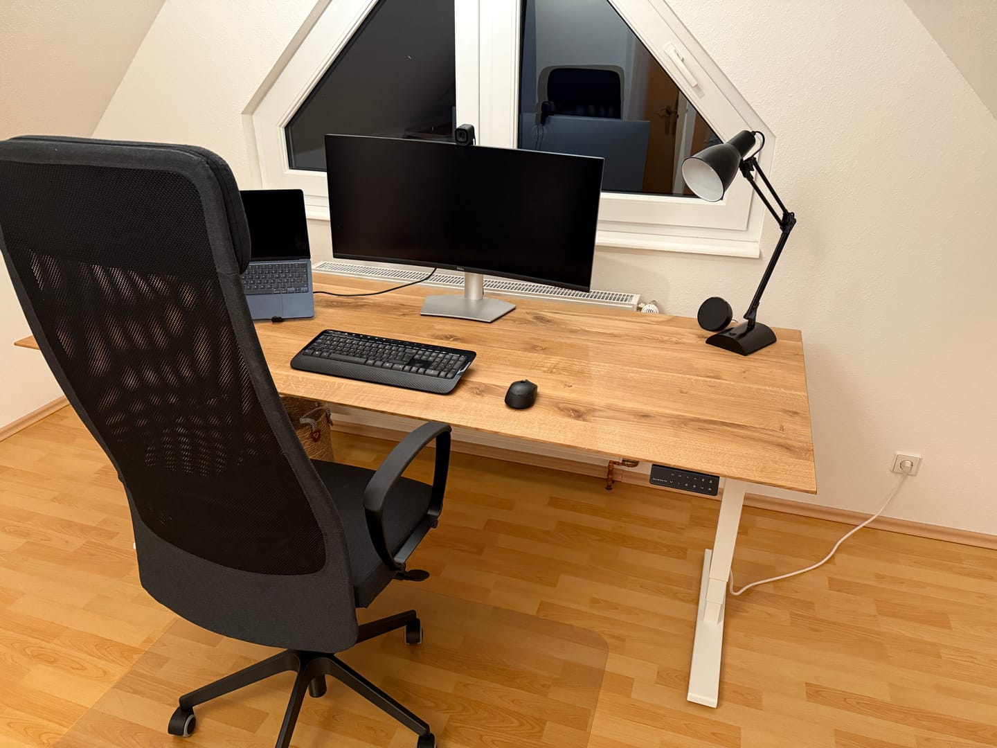 Customer photo review of Maidesite T2 Pro Plus - Tischgestell Elektrisch Höhenverstellbar