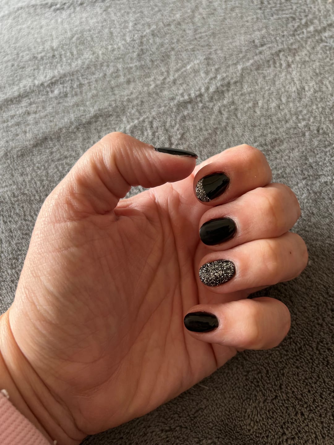 Customer photo review of Sapphire Black Dipping Powder