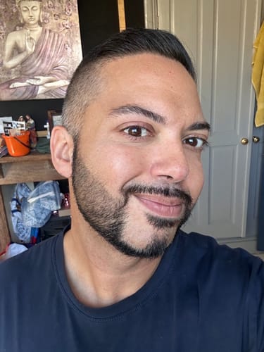 Customer photo review of Instant Dye Shampoo