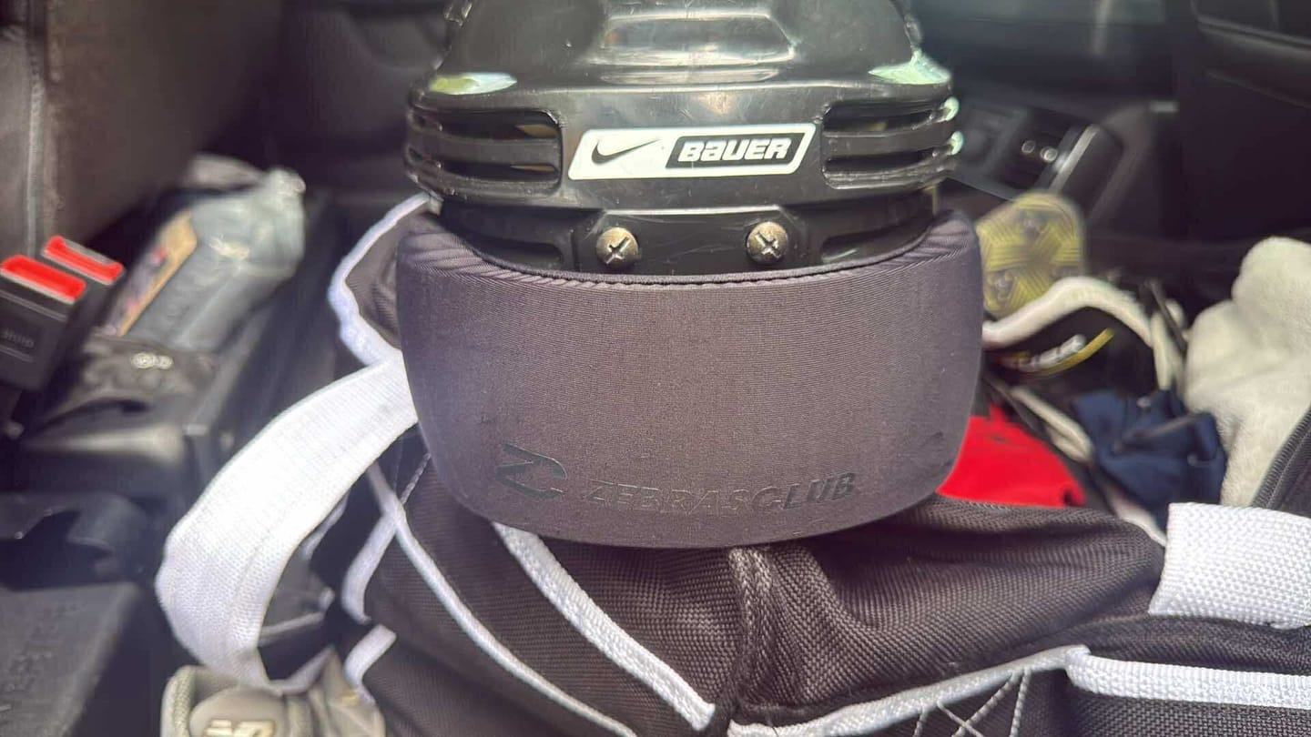 Customer photo review of ZVG2 SHORT CUT HOCKEY VISOR CLEAR