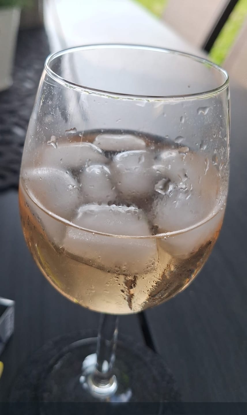 Customer photo review of L'Osteria Vermentino Di Puglia IGT, 6 Fl. | alc. 12,5%