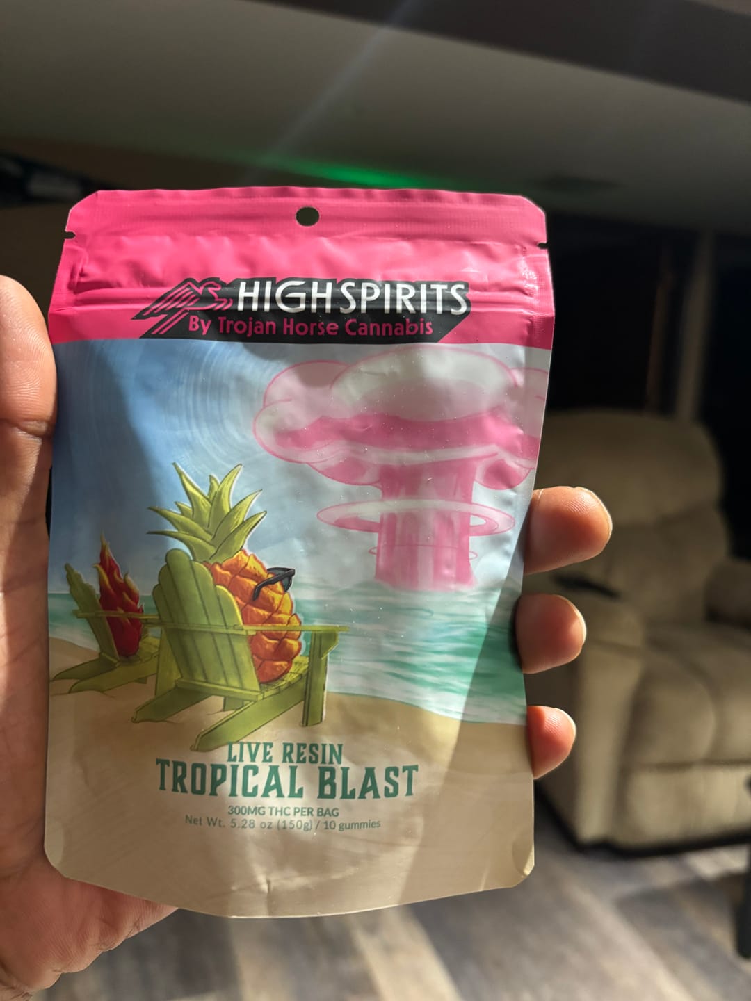 Customer photo review of Tropical Blast Gummies 10:1 5mg
