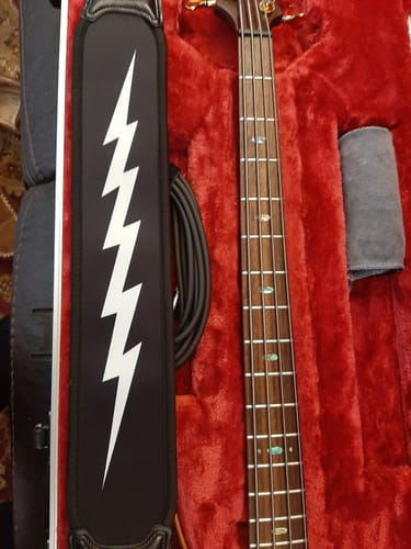 Customer photo review of Zero-Gravity Strap for Guitar & Bass