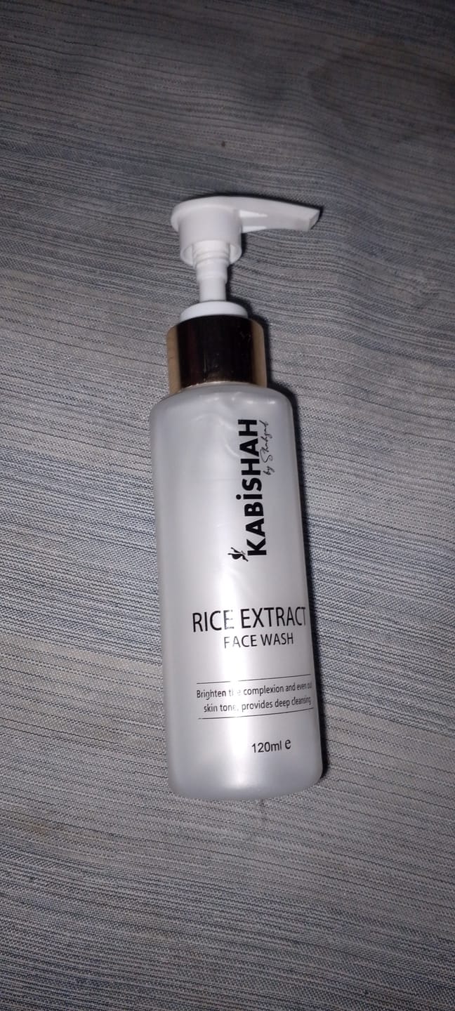 Customer photo review of Rice Extract Facewash