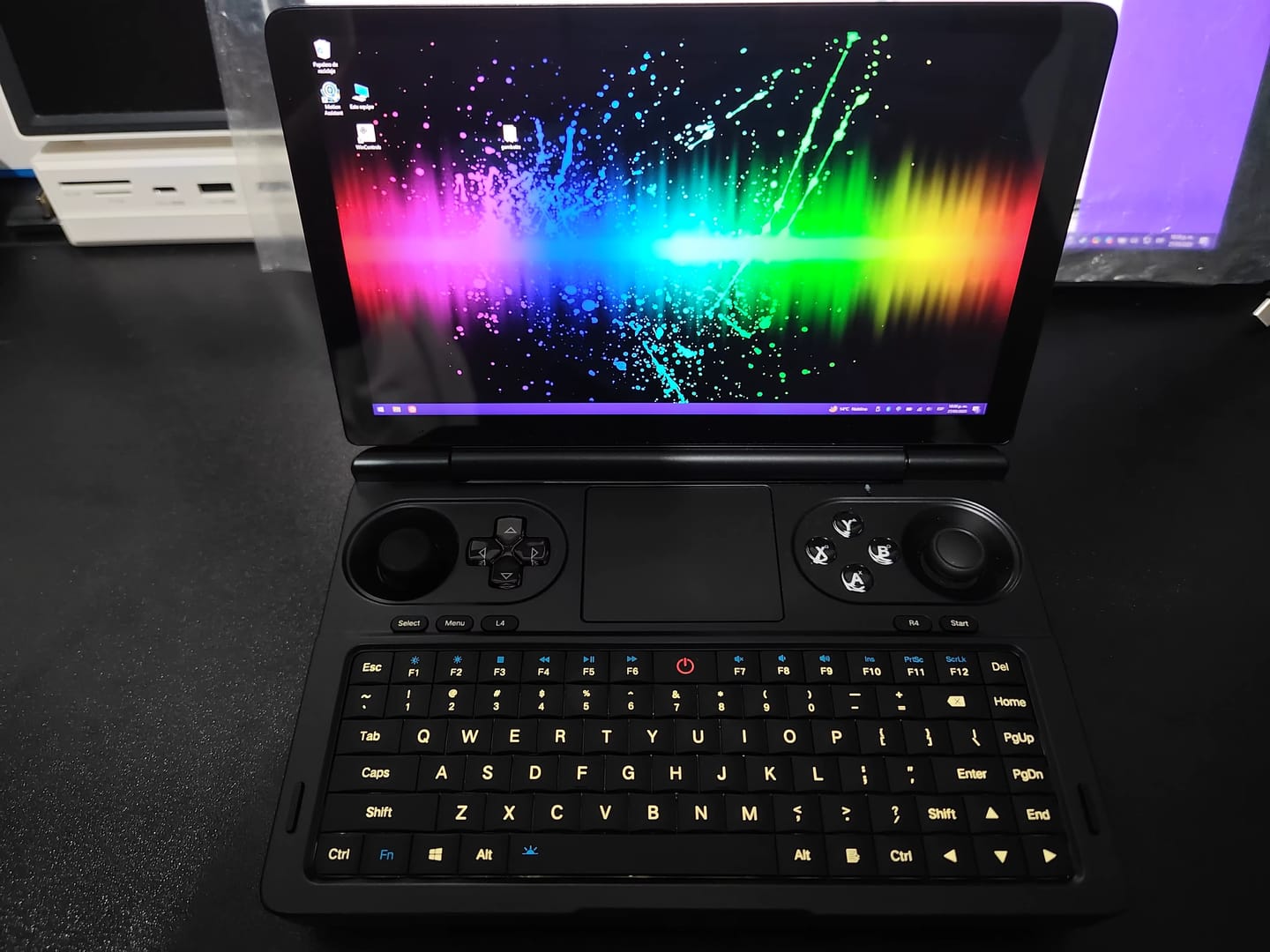 Customer photo review of Consola Portatil GPD WIN MINI 2025