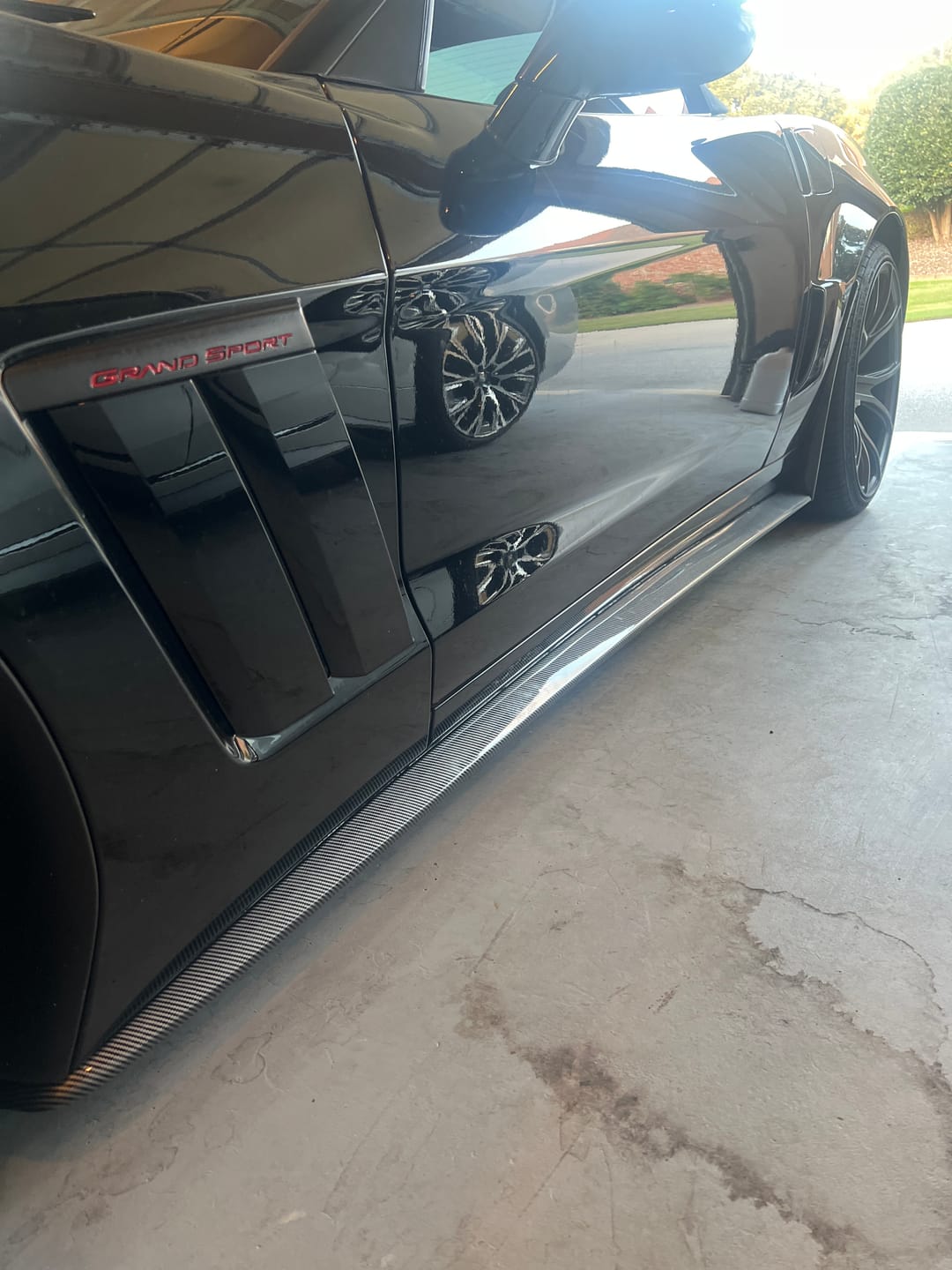 Customer photo review of Corvette C6 Grand Sport / Z06 / ZR1 Side Skirts Rocker Panels