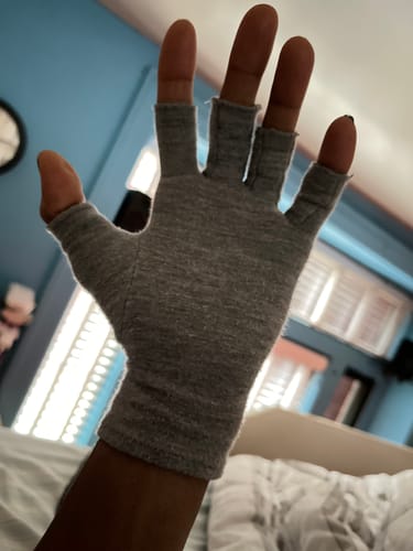 Customer photo review of Premium Onecompress™ Gloves