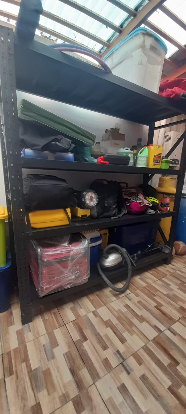 Customer photo review of Estante Metálico 200x200x60cm 800kg | Negro